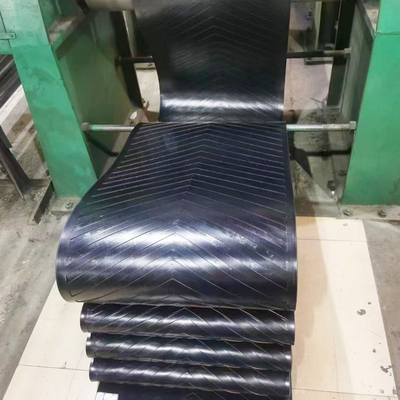 Soluzioni per la movimentazione dei materiali con fascia trasportatrice di gomma OEM e progettazione di pareti laterali