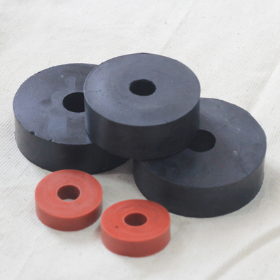 Prodotti di gomma stampata in silicone EPDM NBR FFKM su misura con resistenza alle alte temperature