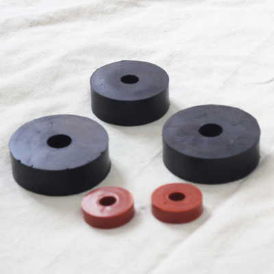 Prodotti di gomma stampata in silicone EPDM NBR FFKM su misura con resistenza alle alte temperature