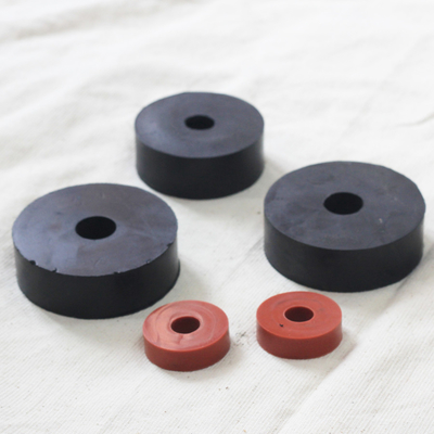 Prodotti di gomma stampata in silicone EPDM NBR FFKM su misura con resistenza alle alte temperature